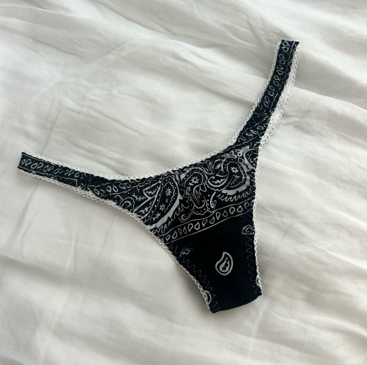 bandana thong